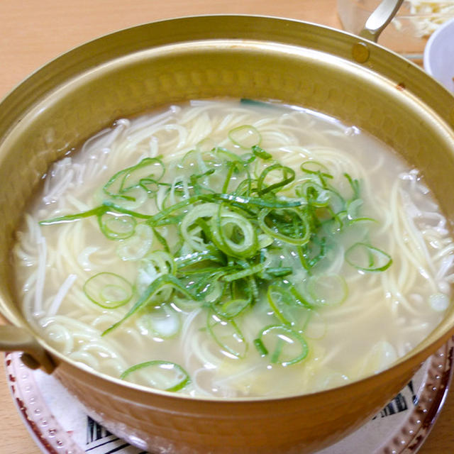 知人の家族と一緒に美味しい水たき「博多　華味鳥」を食べたのですが・・・