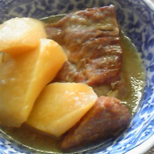 塩豚かたまり肉と大根