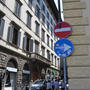 イタリア旅行3日目　フィレンツェで見つけた面白道路標識