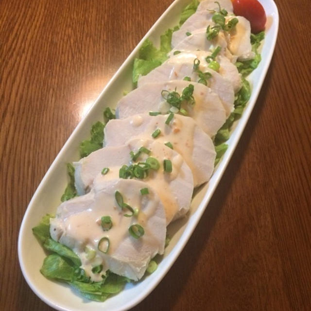 塩茹で鶏のスィートチリマヨソース掛け