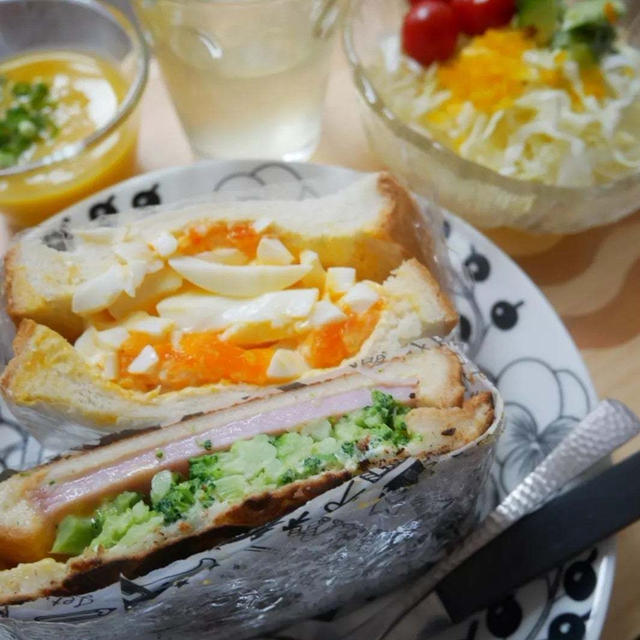 今日はサンドイッチデー