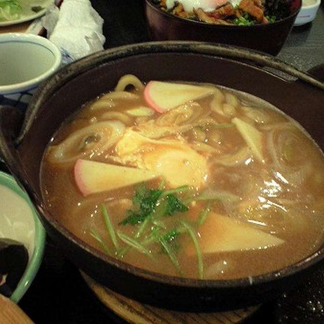 味噌煮込みうどん