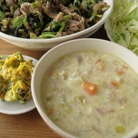 ツナとたっぷり野菜の豆乳スープ