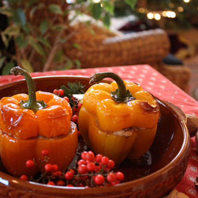 パプリカの肉詰め、トマトソース添え（クリスマス料理その?C）
