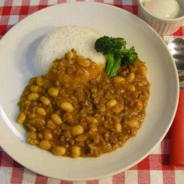 牛ひき肉と大豆のカレー