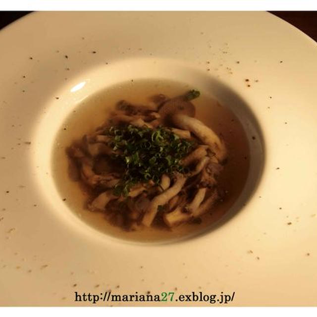 鶏のおダシで作るきのこのスープ（１/１１）