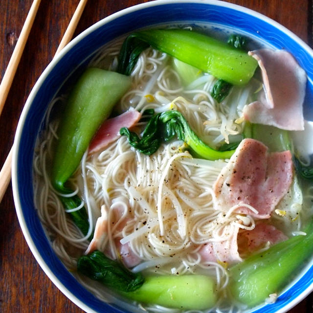 チンゲンサイとベーコンのNEW麺