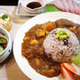 ■晩ご飯【雑穀ご飯でビーフカレー／ブリのお刺身／漬物など。】