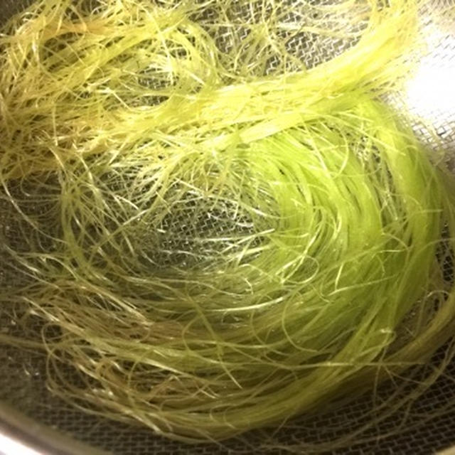 とうもろこしのひげを使ってひげ茶を作ったよ