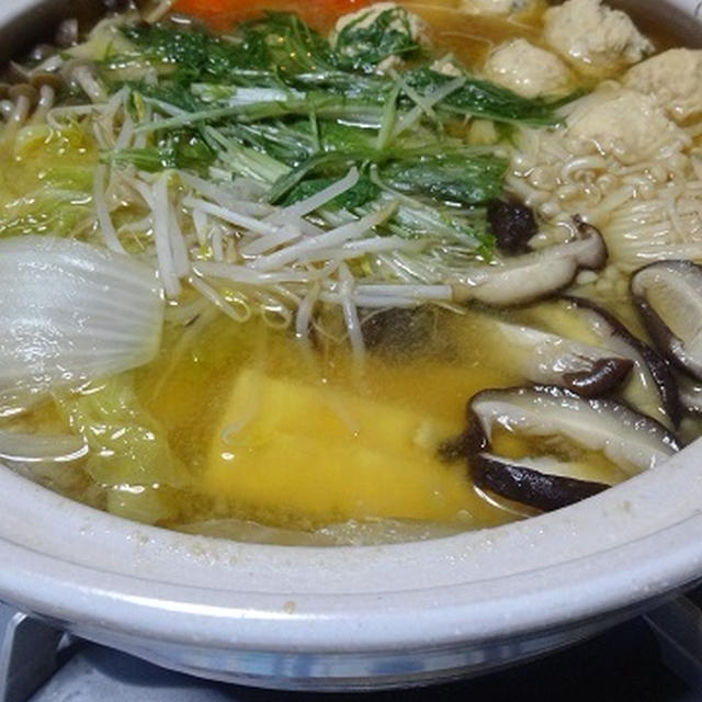 鶏団子のみそ鍋