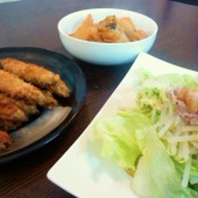 ししゃもフライと鶏手羽とじゃがいもの韓国風煮物♪