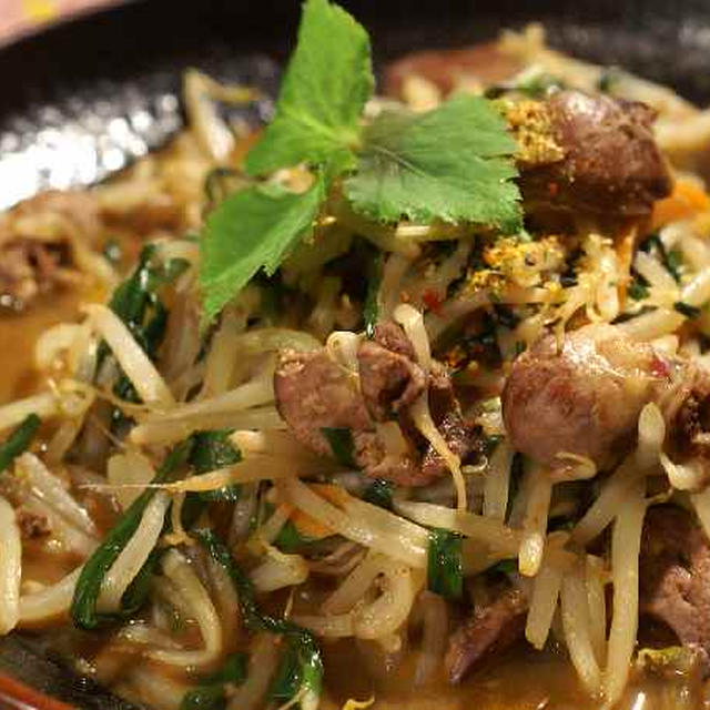居酒屋メニューde晩ご飯　ニラレバ／チキンカツ綴じ／その他ヘルシーおつまみなどです＾＾