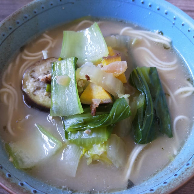 明日起きれるかな…夕ご飯はラーメンでした＼(^o^)／