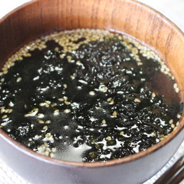 365日汁物レシピＮo.187「韓国のりで作るお湯を注ぐだけスープ」