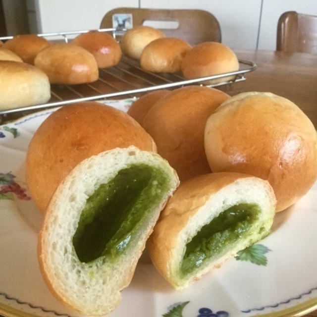 抹茶クリームパン