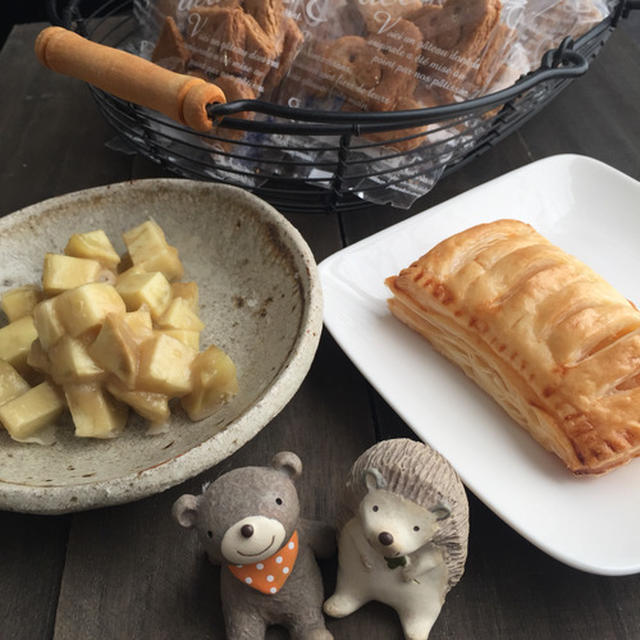 今日は朝からアップルパイと鬼まんじゅう作りました！【さたろうのおやつ】