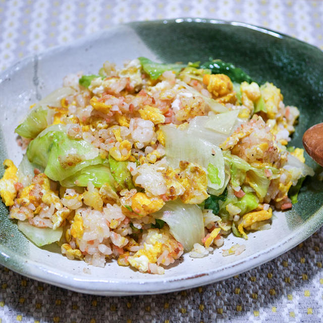 安定の味「定番の鮭レタスチャーハン」&トウモロコシの季節がやってきました