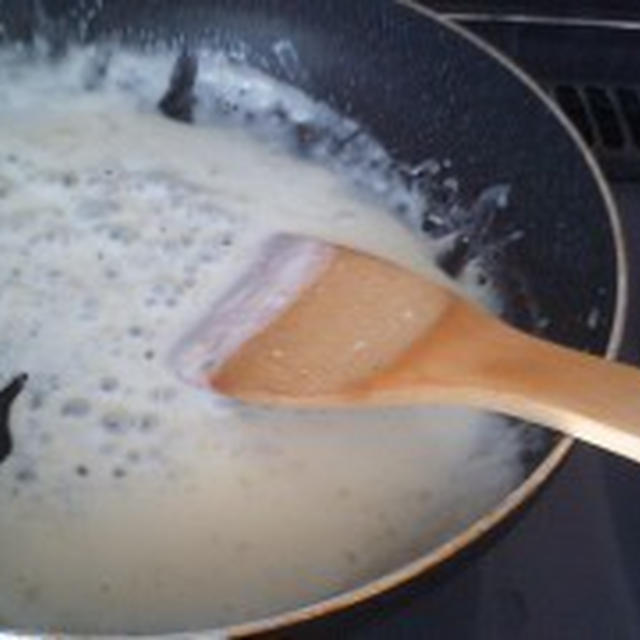鮭のクリームパスタ