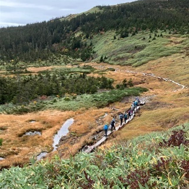 どんより西吾妻山