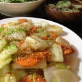 野菜炒め(白菜人参大根)、ゆかりシーザーサラダ(小松菜水菜かいわれ)、蓮根焼き