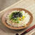 温玉とオクラのぶっかけそうめん、そうめんを茹でる時、梅干しを入れると腰が出る。