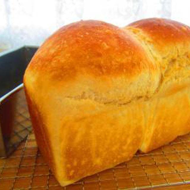 ﾌﾞﾗｳﾝｼｭｶﾞｰのﾐﾆ食ﾊﾟﾝ♪ﾀﾏｺﾞ焼きｻﾝﾄﾞ♪