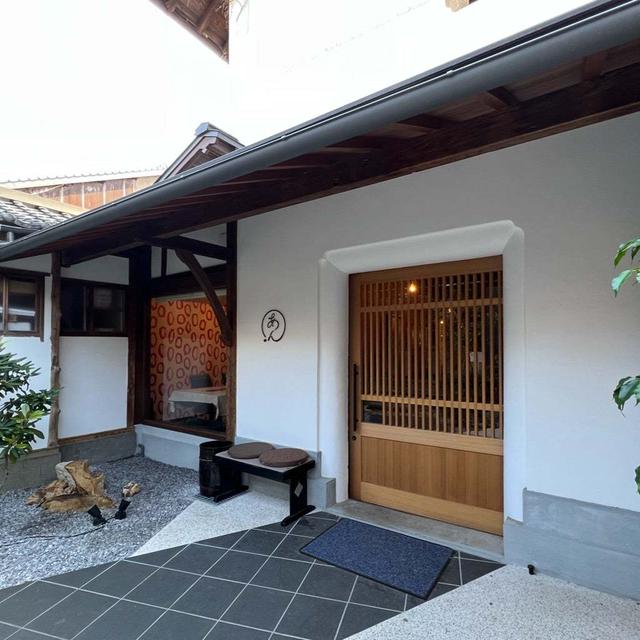 旅めし。予約で満席人気店 と 老舗和菓子屋のカフェ&ビストロ。