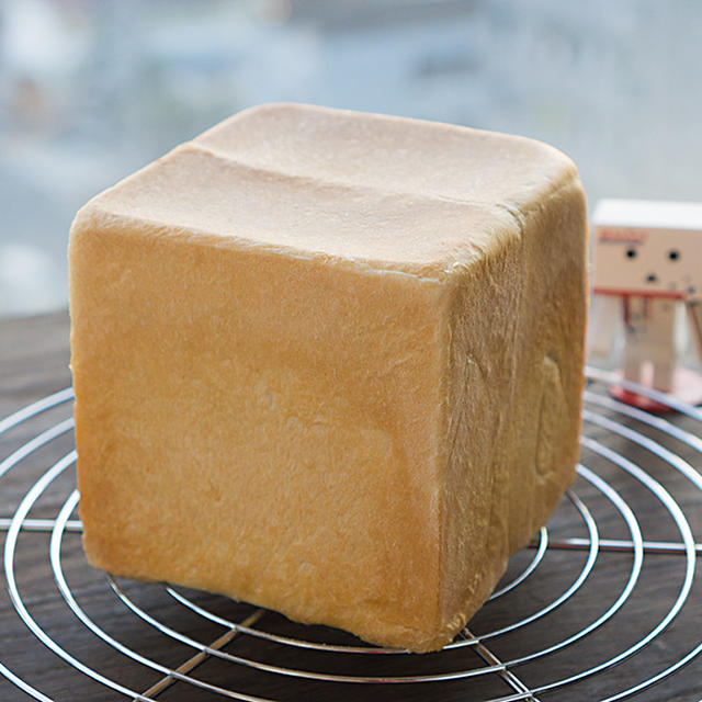 12センチ立方体型ピッタリ角食1斤 by monamiさん | レシピブログ - 料理ブログのレシピ満載！