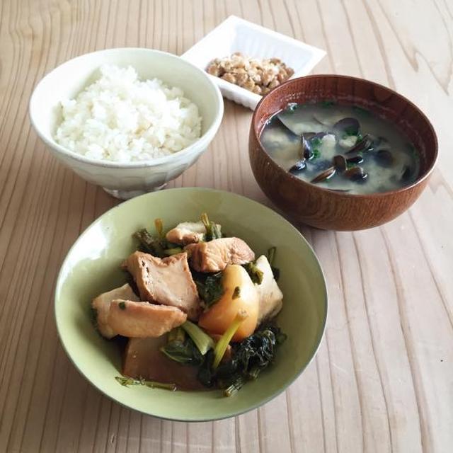 かぶ、厚揚げ、鶏肉のの煮物