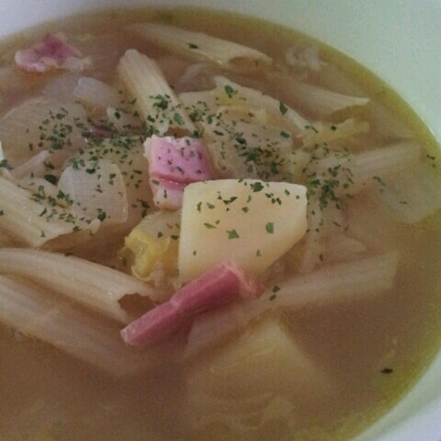朝食 お野菜たっぷりスープパスタ