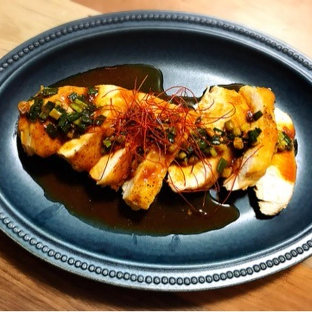 しっとり鶏胸肉のピリ辛コチュダレ（レシピあり）