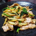 豚バラ肉とじゃがいものカレー炒め