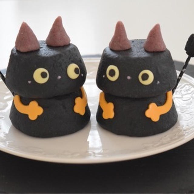 ハロウィンパン♪黒猫の組み立てパン。
