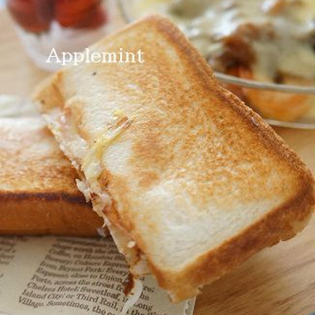 エビマヨリメイクでカレーグラタン＆ホットサンドのランチ