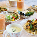 【朝ご飯は　夏野菜とベーコンのパスタ／ヴィシソワーズ／トマトジュースです♪】