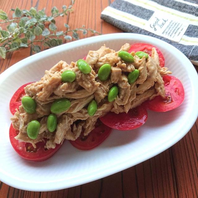 レンジで５分♪ポンマヨ焼肉のたれ和え蒸し鶏トマトサラダ