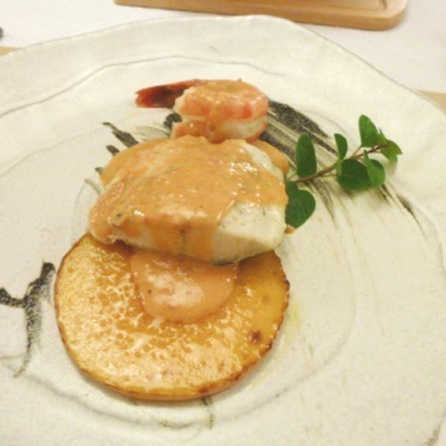 日本で唯一のスロヴェニア料理店「ピカポロンツァ」さんの続き！けしの実のチーズケーキが絶品でした・・・と京都のホテルにサインボールがあった件