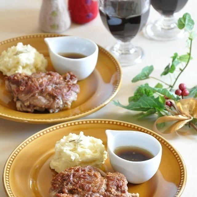 クリスマスメニューに♪特売肉が早変わり☆豚こまステーキ