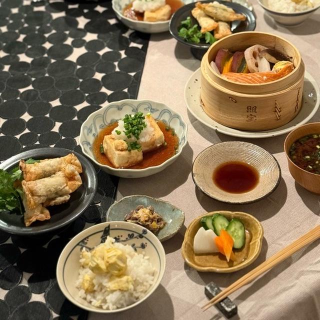 栗ごはん、鮭と秋野菜蒸し、揚げ出し豆腐とかの夜ごはん