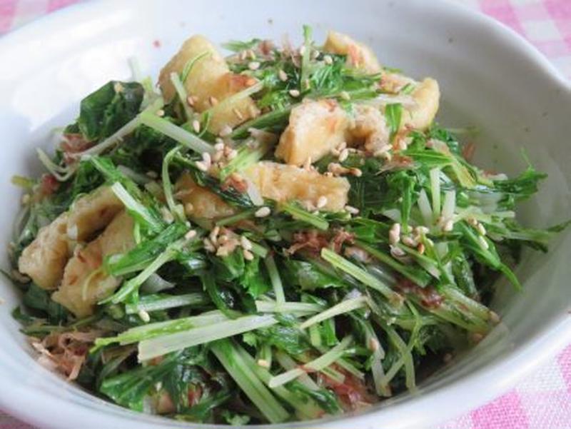 フライパンで一発☆　水菜と油揚げのオイル蒸し煮