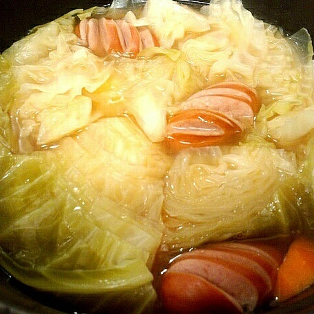 テーブルに座って…