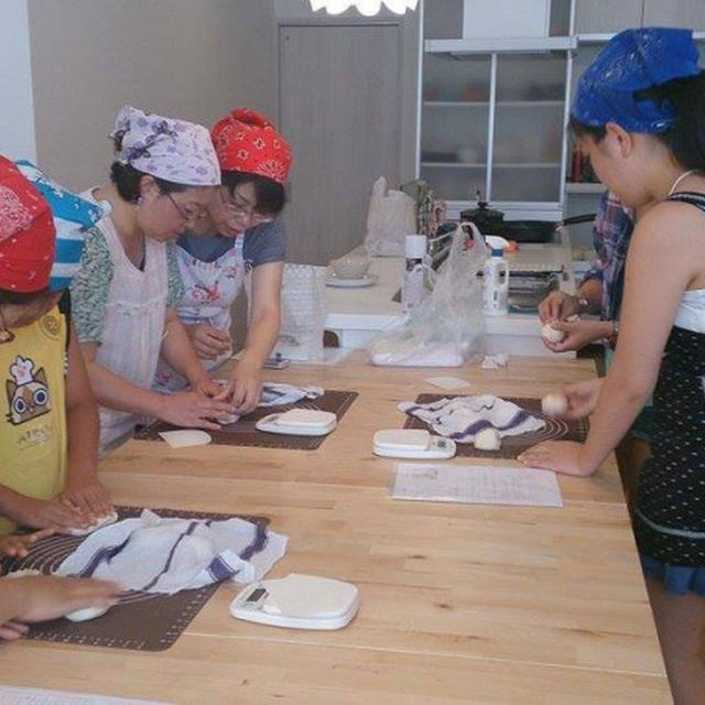 夏バテしない体作り、フライパンで再現できるナンとトマトチキンカレー作りをしよう