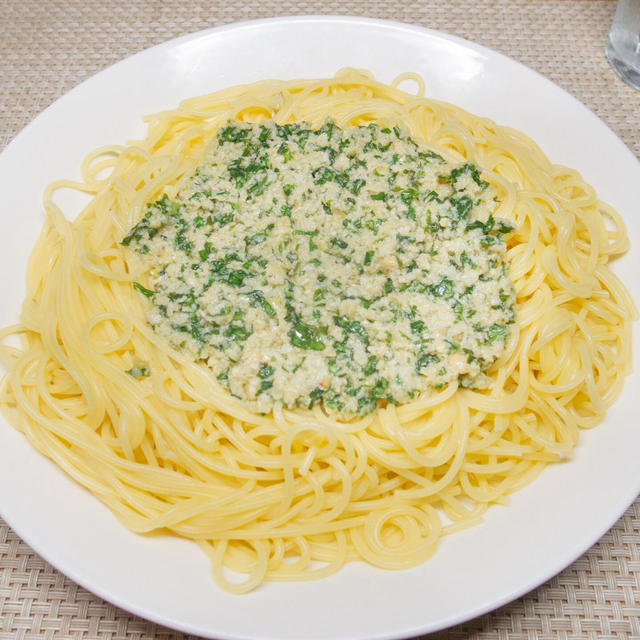 田舎風バジルペーストのパスタ