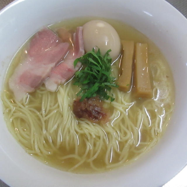 「鰹節の香る醤油ラーメン」の実食！