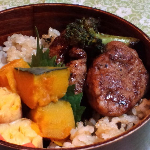 豚ヒレとブロッコリーの黒酢炒め弁当