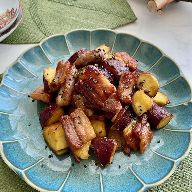 今日は「さつまいもの日」おかずにもなるさつまいもとバラ肉の甘辛ソテー