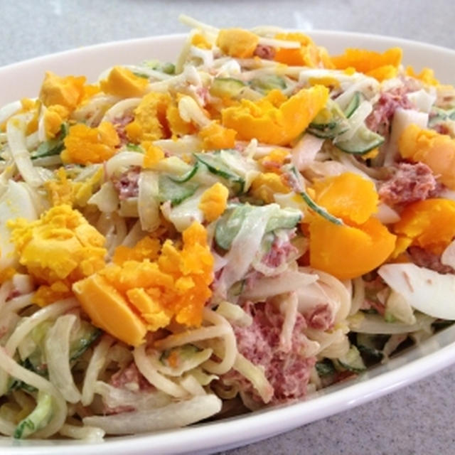 コンビーフを入れたパスタサラダ♪