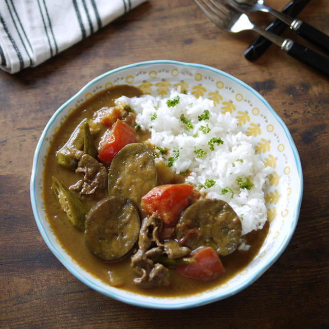 CMの“ご当地食材カレー”作ってみたよ！｜【トマトと茄子とオクラのカレー】｜ハウス食品　カレーフォーラム2017・福岡　レポート