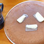 大きなホットケーキでコーヒーブレイク(o^^o)