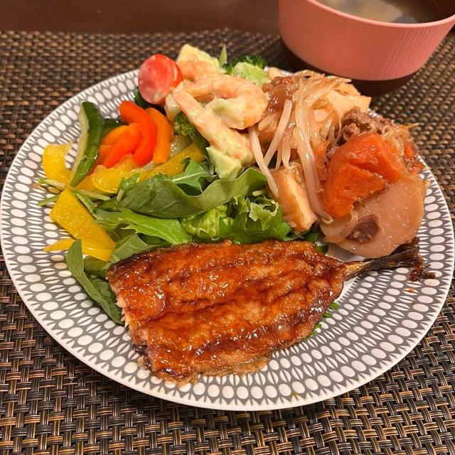 秋刀魚の蒲焼き、筋トレ。